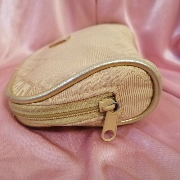 Set of 2 Vintage Givenchy Travel/Cosmetics Bags - Picture 8 of 15